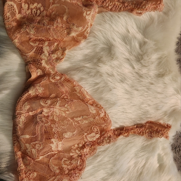 La Perla lace bra !! - Picture 4 of 6